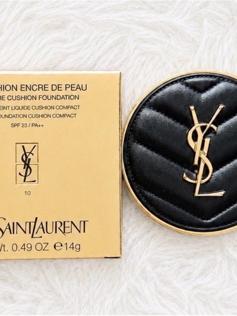 Yves Saint Laurent Cushion Foundation Shade 10 and Pink Waterproof eye pencil - Picture 4 of 12